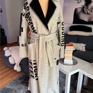 Grey Graphic Long Belted Robe Coat with Contrast Collar